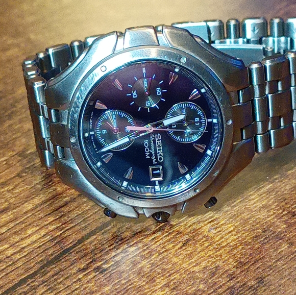 Seiko Titanium Blue Chronograph Sapphire Crystal Men's Watch - Picture 7 of 11